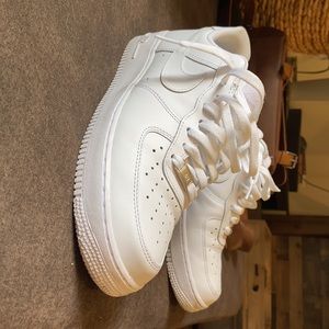 Nike Air Force 1 men’s size 9.5